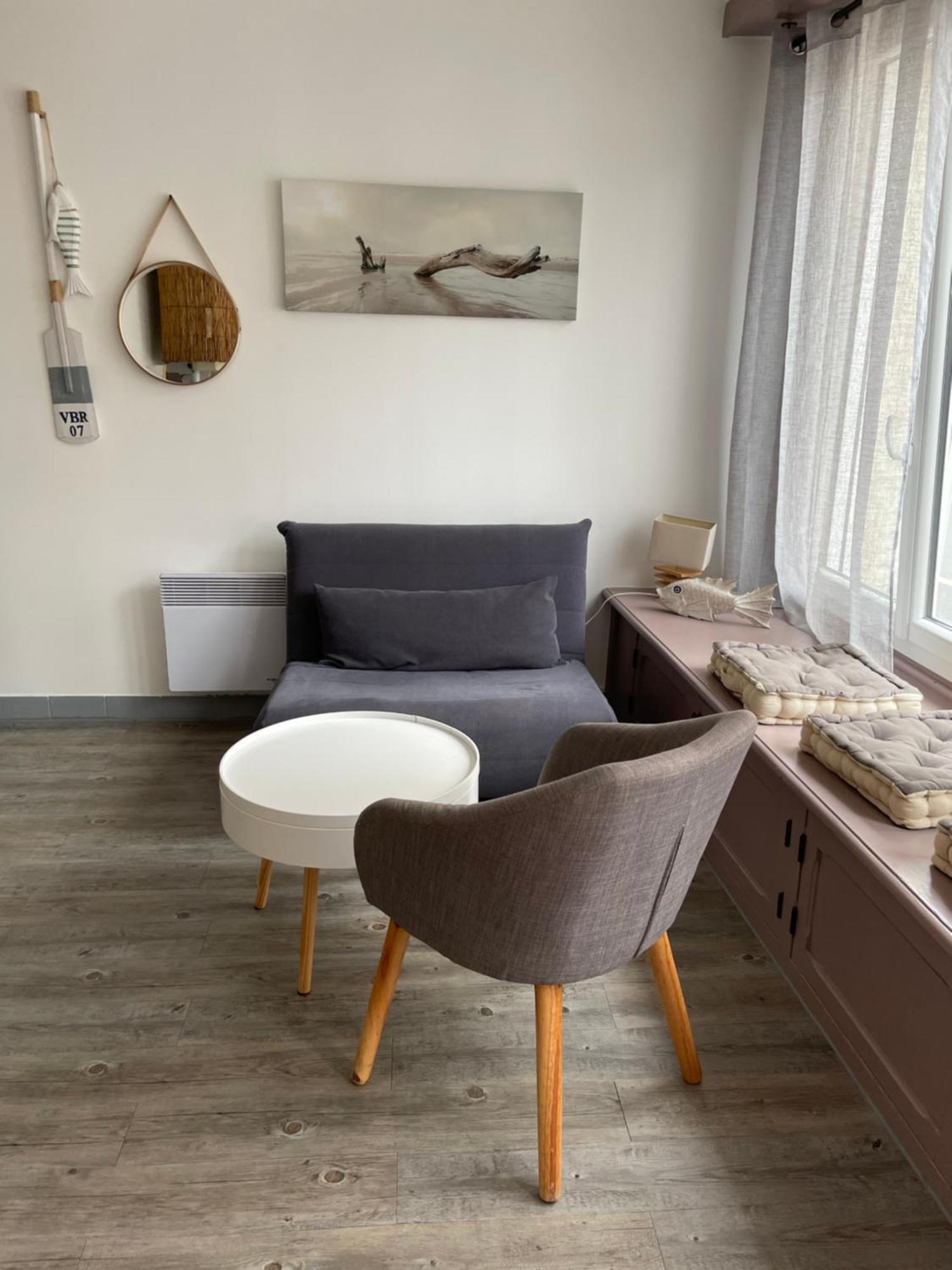 Souplex 50M De La Plage Et Des Commerces Houlgate Exteriör bild