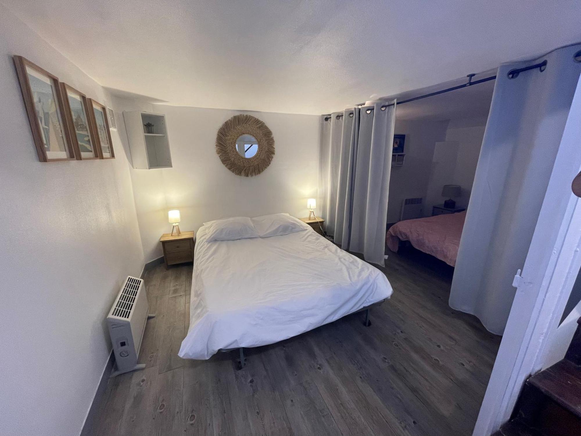 Souplex 50M De La Plage Et Des Commerces Houlgate Exteriör bild