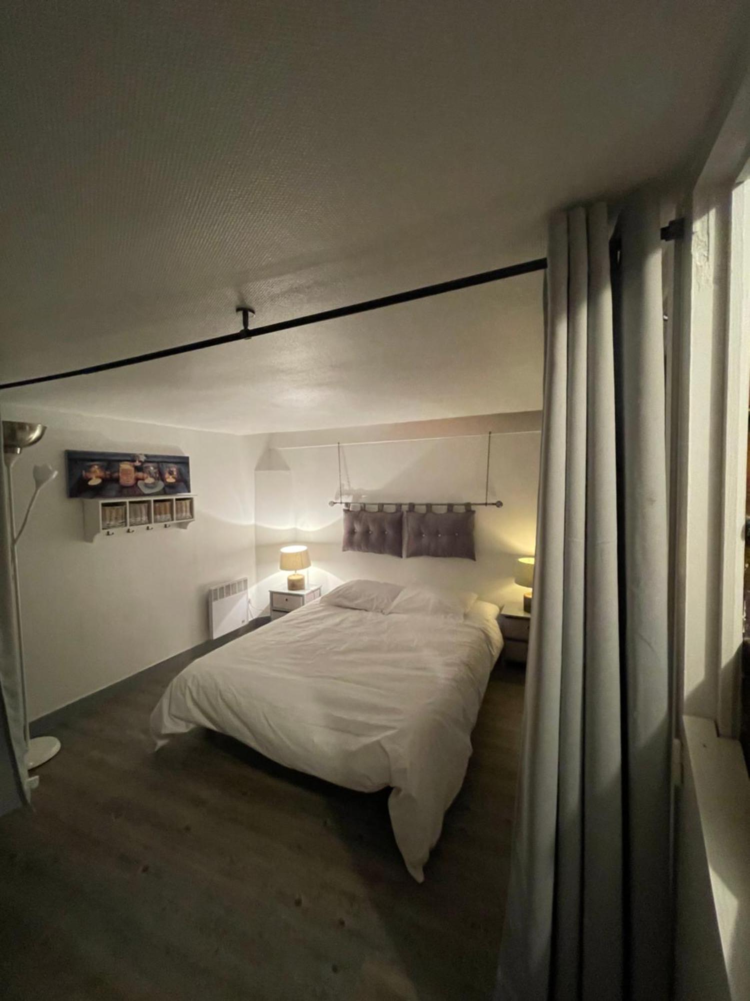 Souplex 50M De La Plage Et Des Commerces Houlgate Exteriör bild