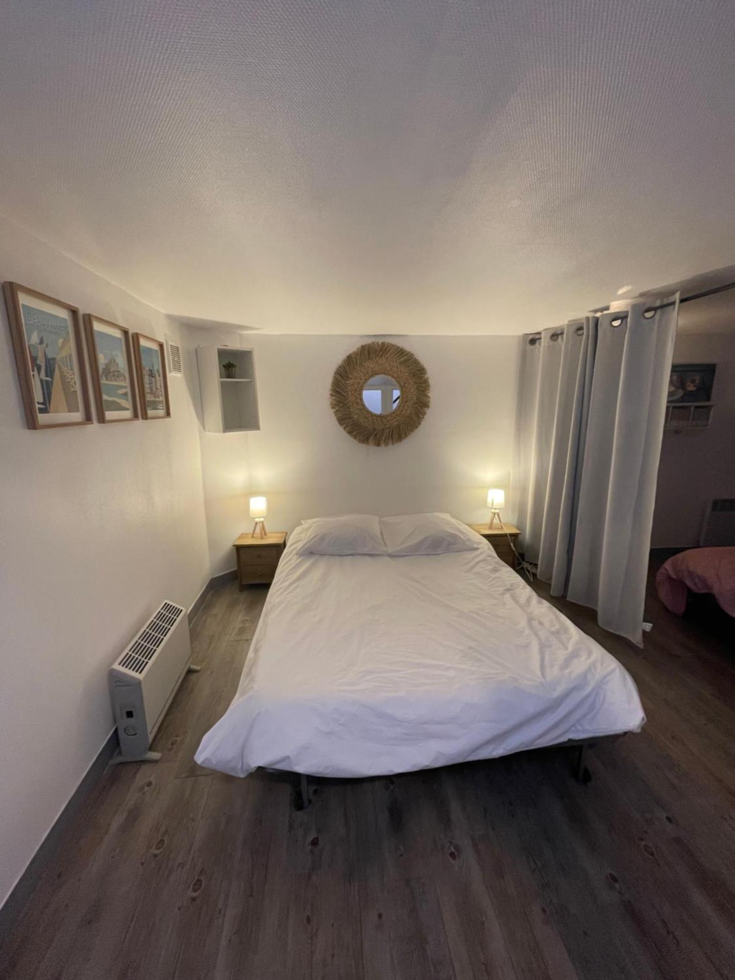 Souplex 50M De La Plage Et Des Commerces Houlgate Exteriör bild